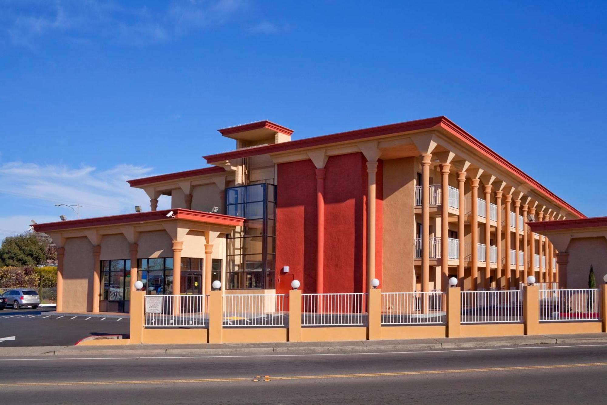 Super 8 By Wyndham Vallejo/Napa Valley Exterior foto